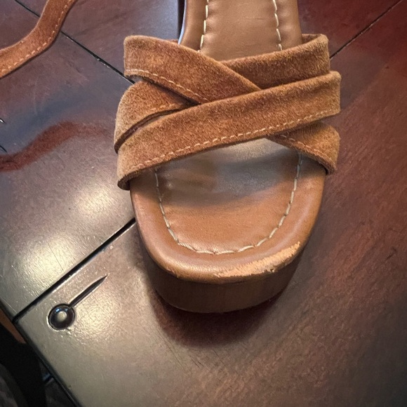 NEVER WORN Steve Madden Rydley Ankle Tie Platforms (slight scuff on right  toe) - Picture 5 of 5
